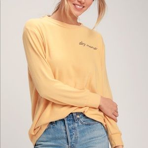 🌤yellow “dog mama” long sleeve